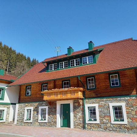 Landhaus Gruenjuwel Himmelberg Екстериор снимка