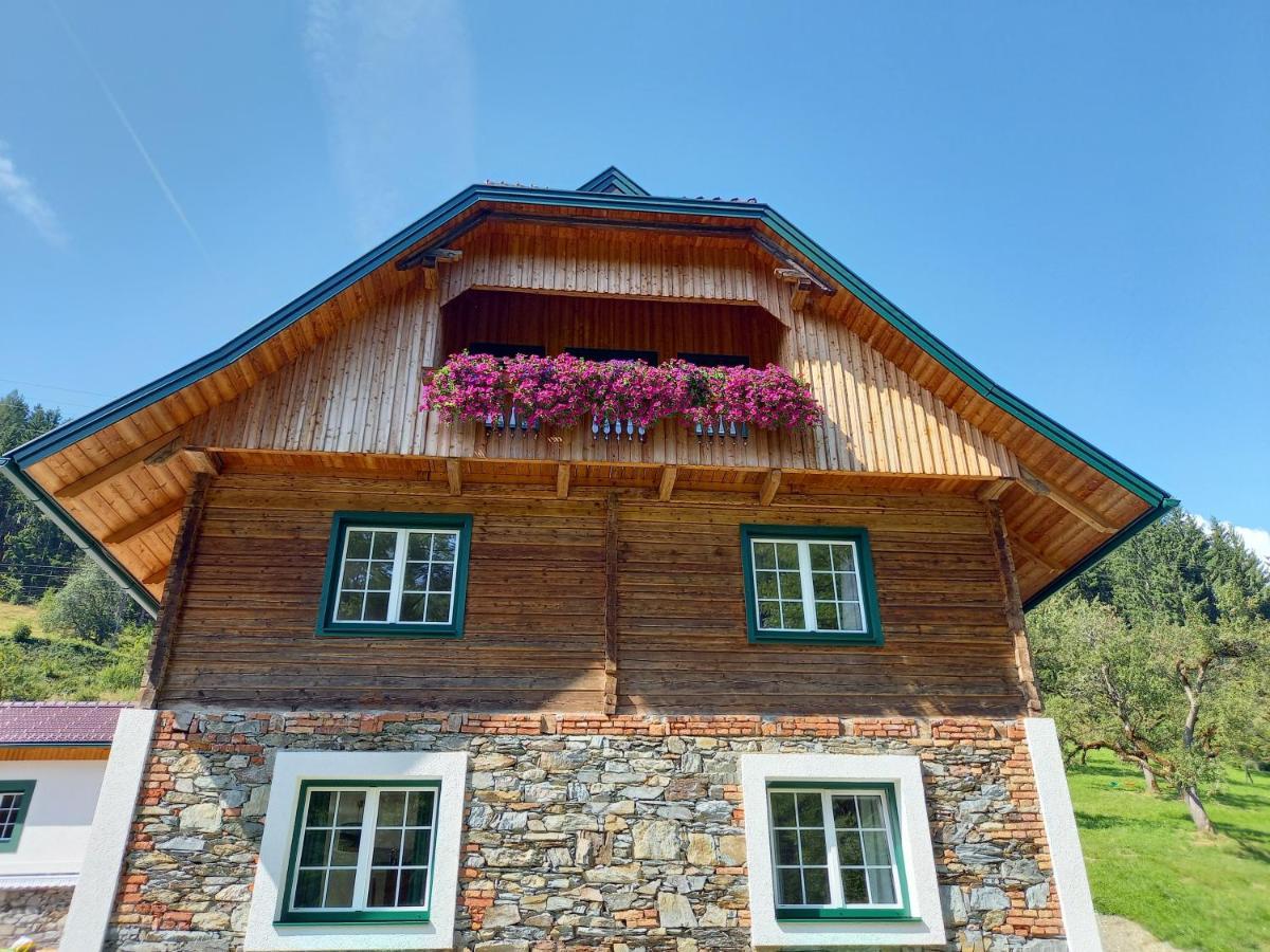 Landhaus Gruenjuwel Himmelberg Екстериор снимка