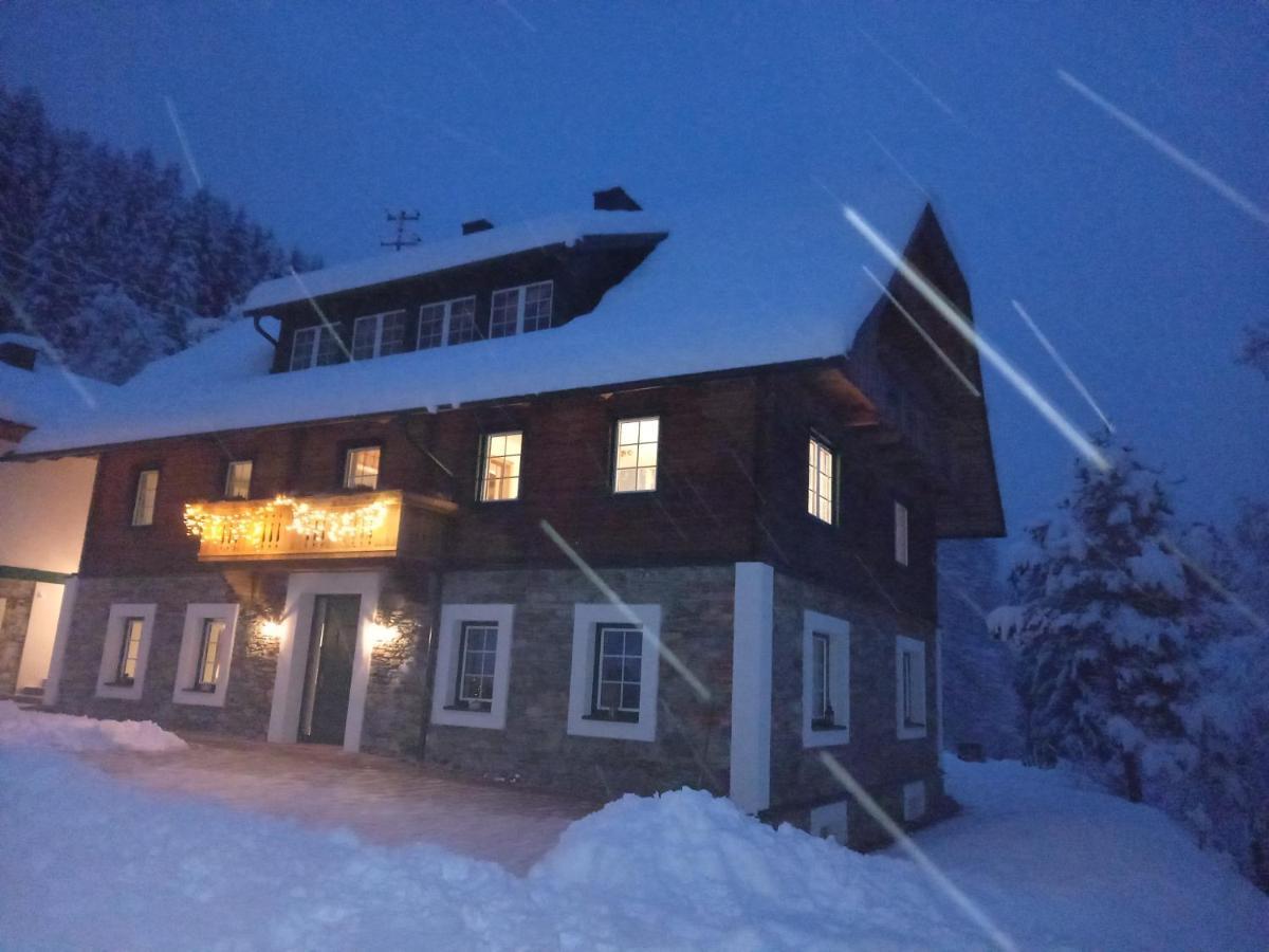 Landhaus Gruenjuwel Himmelberg Екстериор снимка