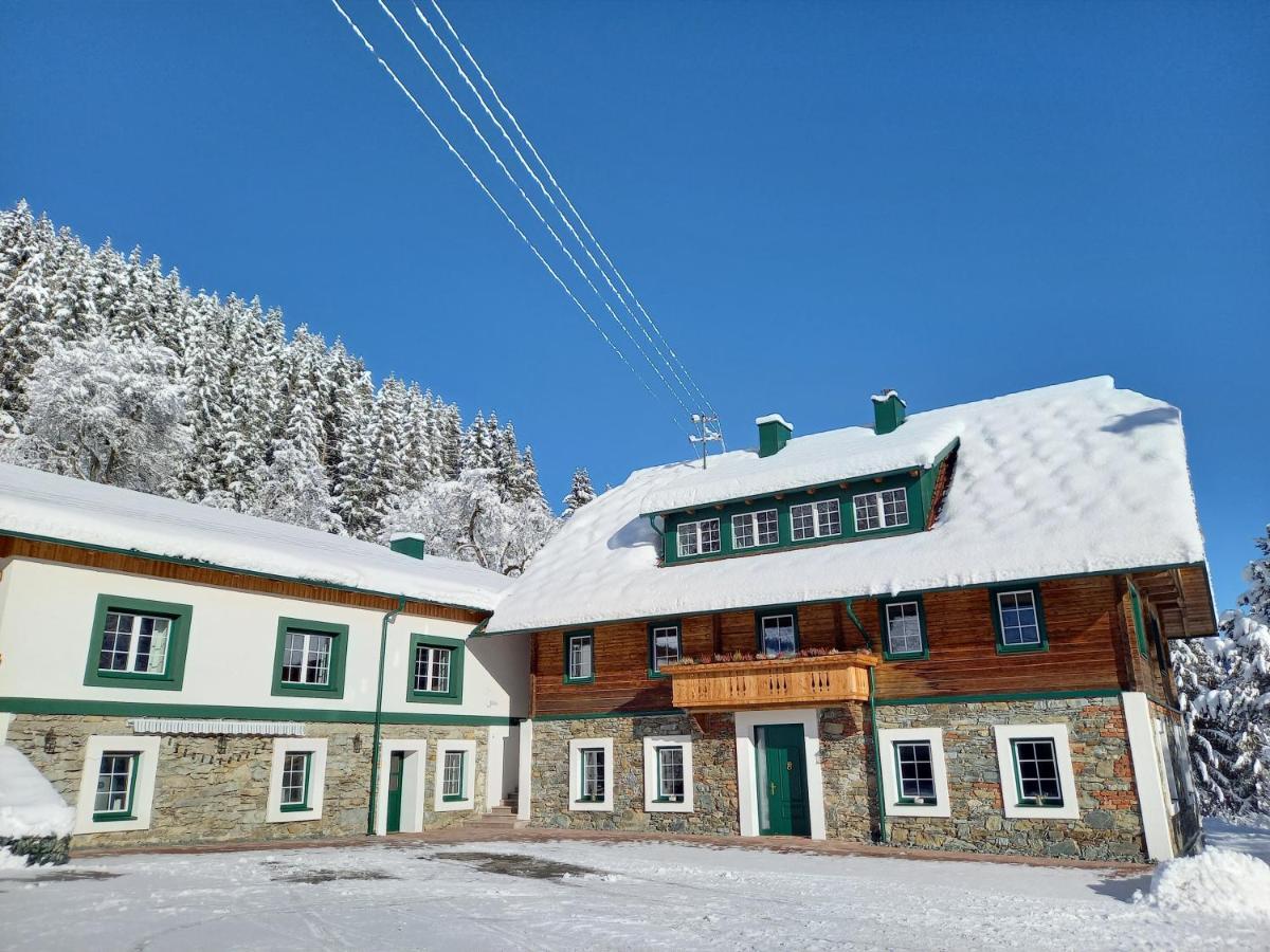 Landhaus Gruenjuwel Himmelberg Екстериор снимка