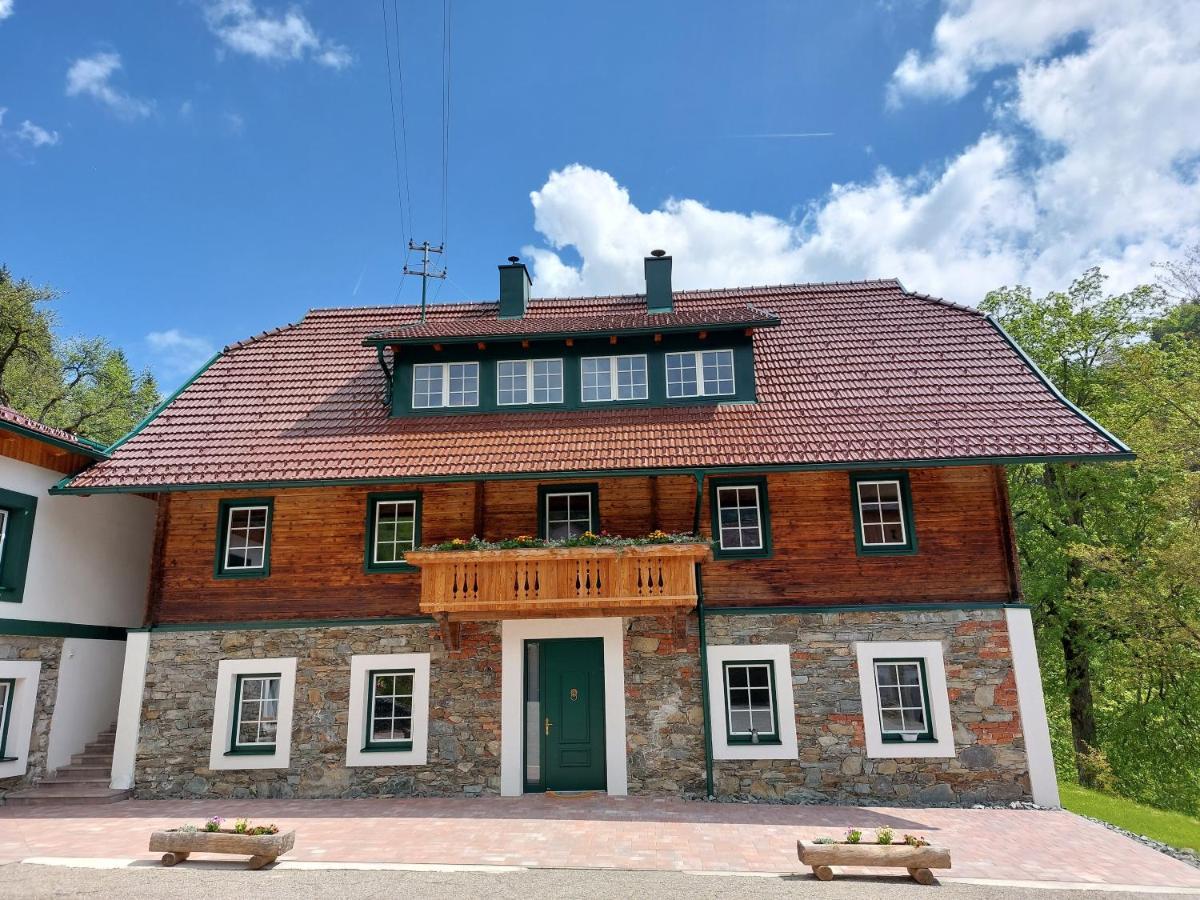 Landhaus Gruenjuwel Himmelberg Екстериор снимка